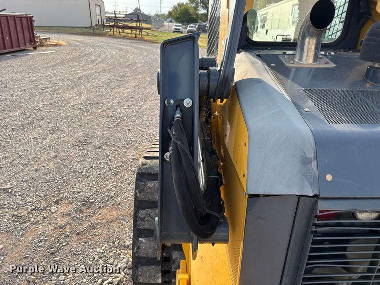 image for item FC4440 2017 John Deere 333G tracked skid steer loader