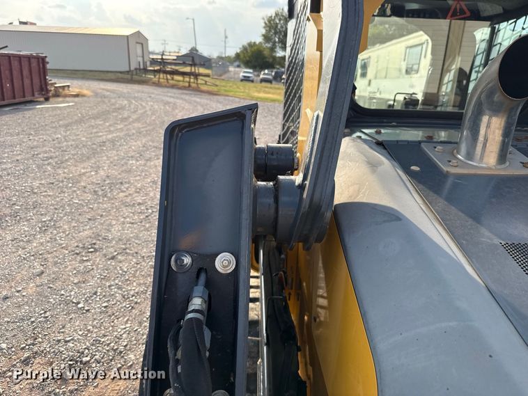 image for item FC4440 2017 John Deere 333G tracked skid steer loader