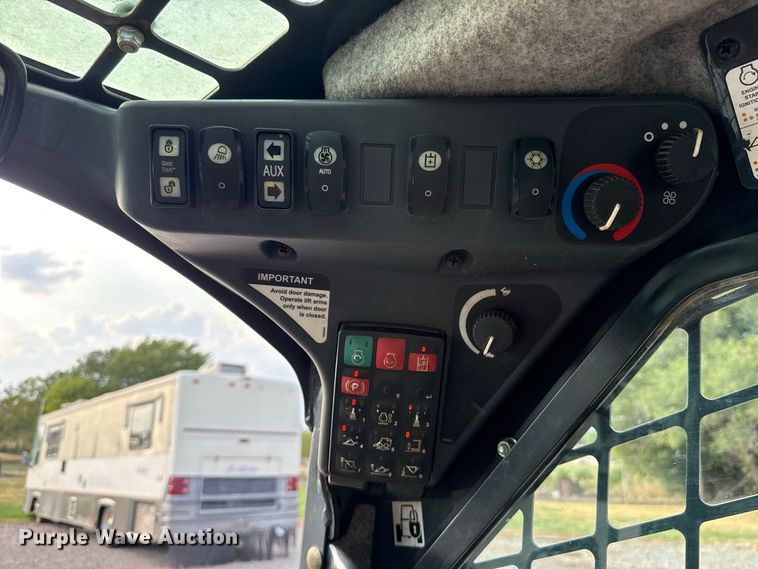 image for item FC4440 2017 John Deere 333G tracked skid steer loader
