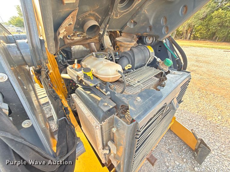 image for item FC4440 2017 John Deere 333G tracked skid steer loader