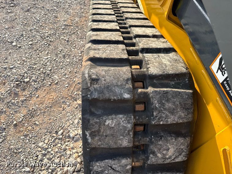 image for item FC4440 2017 John Deere 333G tracked skid steer loader