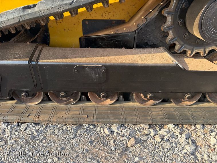 image for item FC4440 2017 John Deere 333G tracked skid steer loader