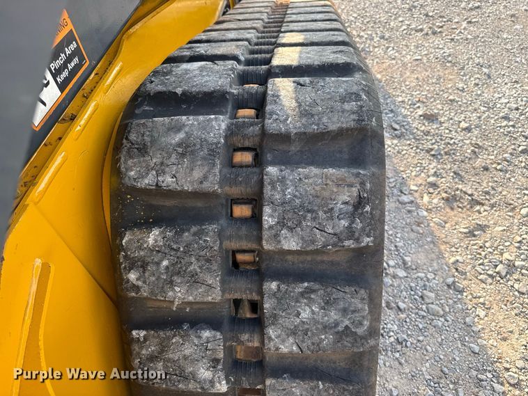 image for item FC4440 2017 John Deere 333G tracked skid steer loader