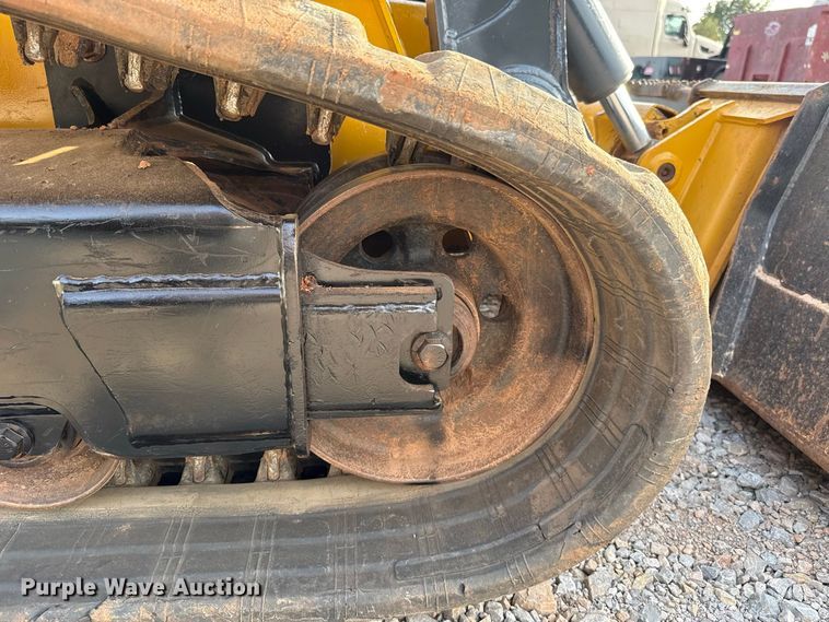image for item FC4440 2017 John Deere 333G tracked skid steer loader