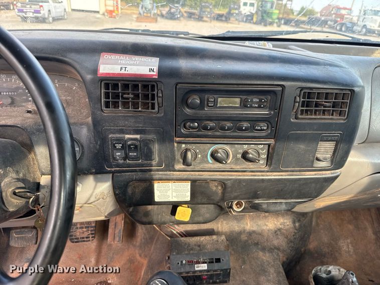 image for item FC4444 2001 Ford F750 Super Duty digger derrick truck