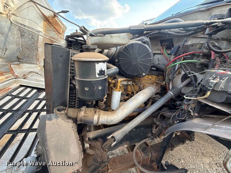 image for item FC4444 2001 Ford F750 Super Duty digger derrick truck