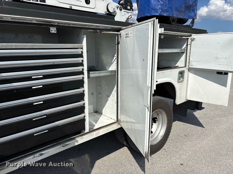 image for item FG0681 2022 RAM 5500 utility / service truck