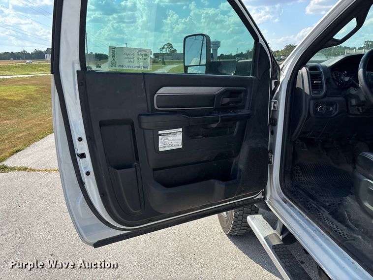 image for item FG0681 2022 RAM 5500 utility / service truck