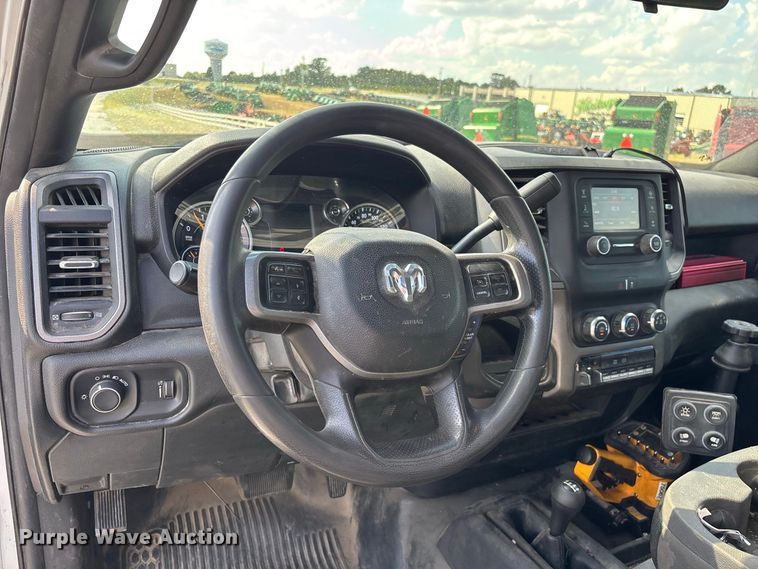 image for item FG0681 2022 RAM 5500 utility / service truck