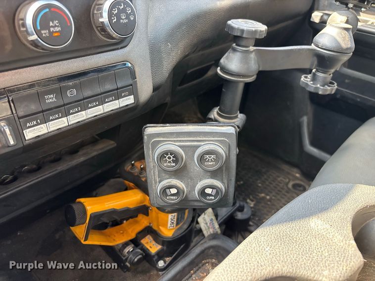 image for item FG0681 2022 RAM 5500 utility / service truck