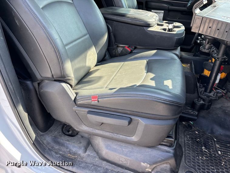 image for item FG0681 2022 RAM 5500 utility / service truck