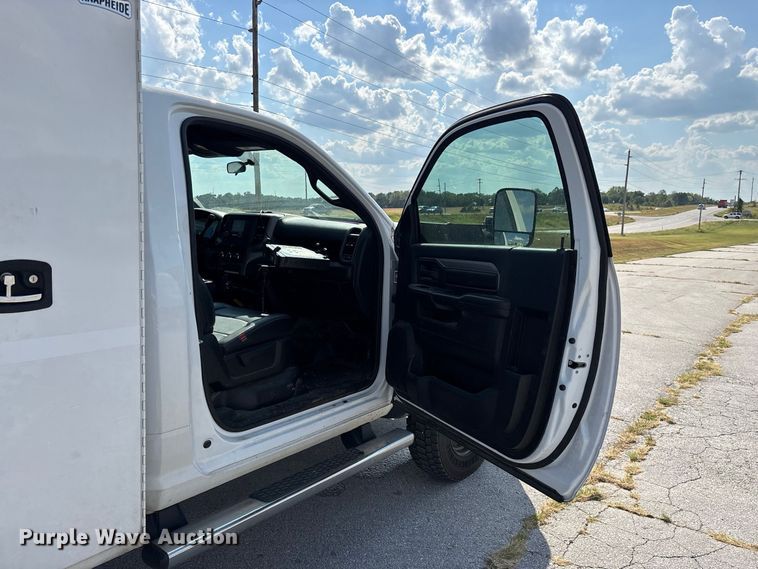 image for item FG0681 2022 RAM 5500 utility / service truck