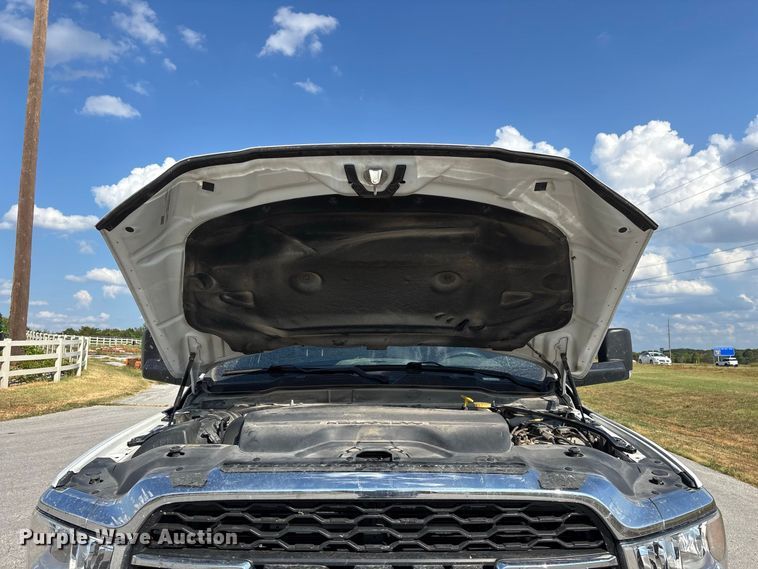 image for item FG0681 2022 RAM 5500 utility / service truck