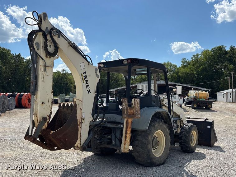 image for item FG0687 2011 Terex TLB840SM backhoe