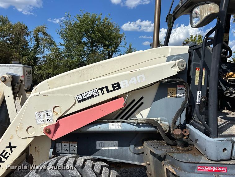 image for item FG0687 2011 Terex TLB840SM backhoe
