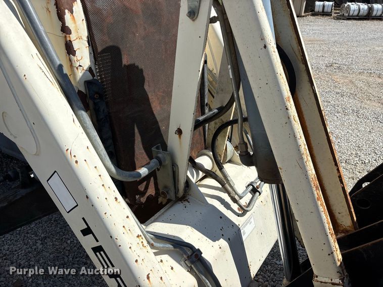 image for item FG0687 2011 Terex TLB840SM backhoe