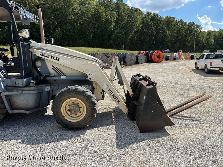 image for item FG0687 2011 Terex TLB840SM backhoe