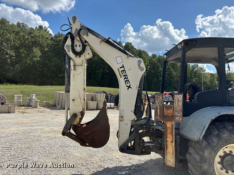 image for item FG0687 2011 Terex TLB840SM backhoe