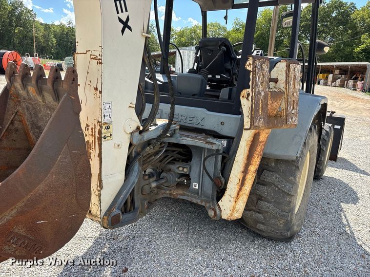 image for item FG0687 2011 Terex TLB840SM backhoe