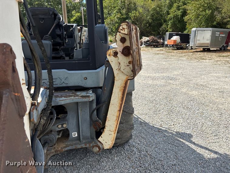 image for item FG0687 2011 Terex TLB840SM backhoe