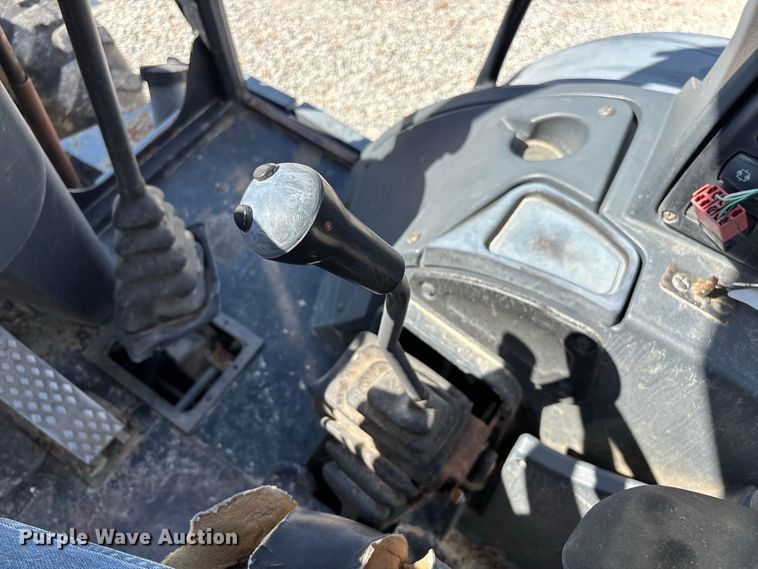 image for item FG0687 2011 Terex TLB840SM backhoe