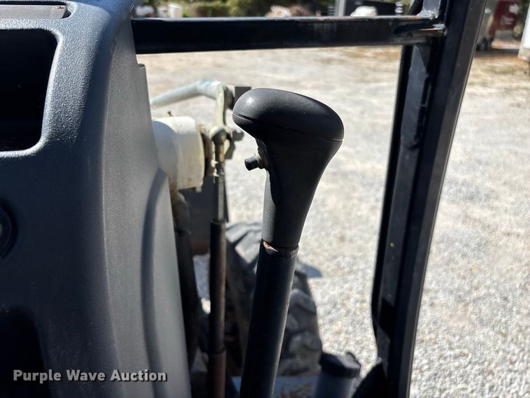 image for item FG0687 2011 Terex TLB840SM backhoe