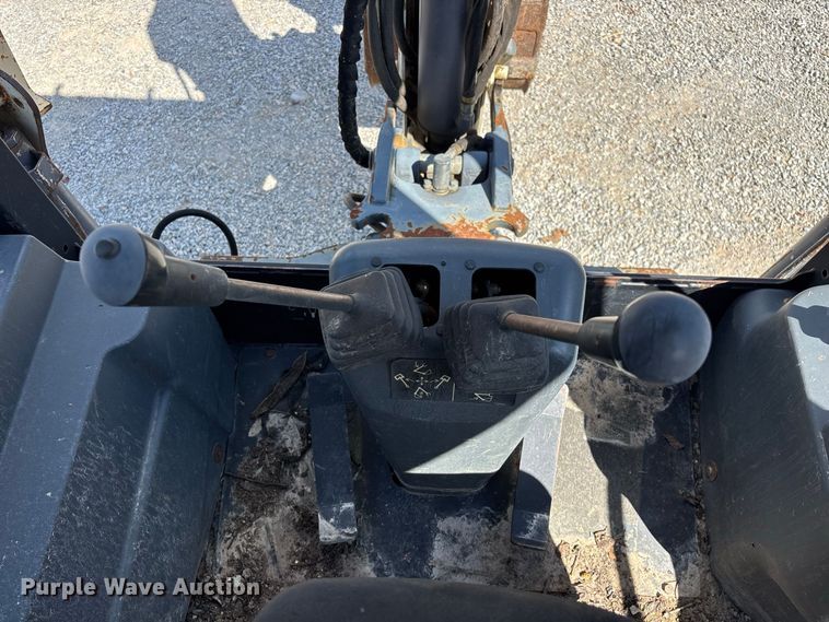 image for item FG0687 2011 Terex TLB840SM backhoe