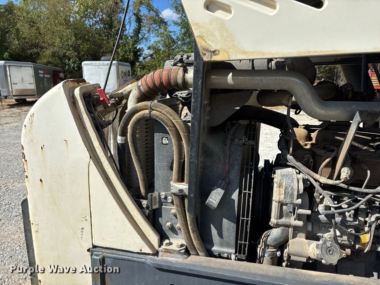 image for item FG0687 2011 Terex TLB840SM backhoe