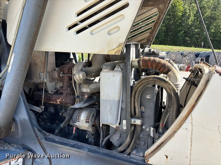 image for item FG0687 2011 Terex TLB840SM backhoe