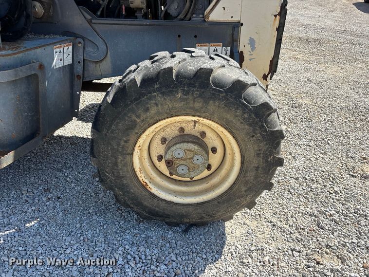 image for item FG0687 2011 Terex TLB840SM backhoe