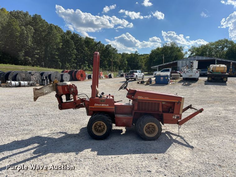 image for item FG0688 1992 Ditch Witch 350SX cable plow