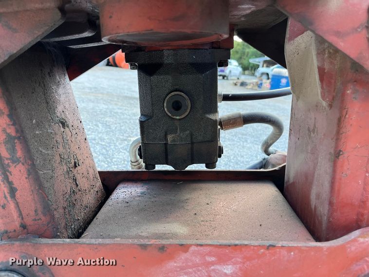 image for item FG0688 1992 Ditch Witch 350SX cable plow