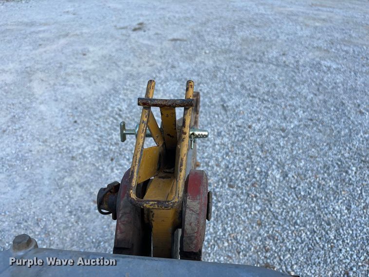 image for item FG0688 1992 Ditch Witch 350SX cable plow