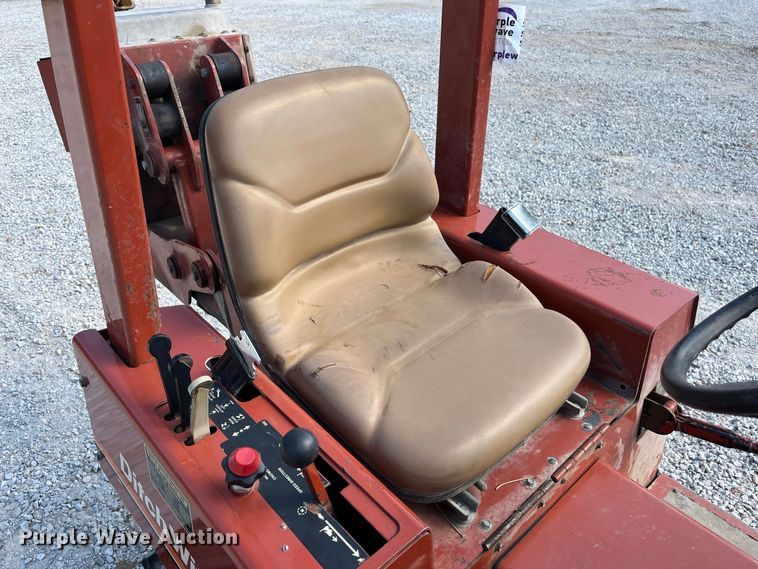image for item FG0688 1992 Ditch Witch 350SX cable plow