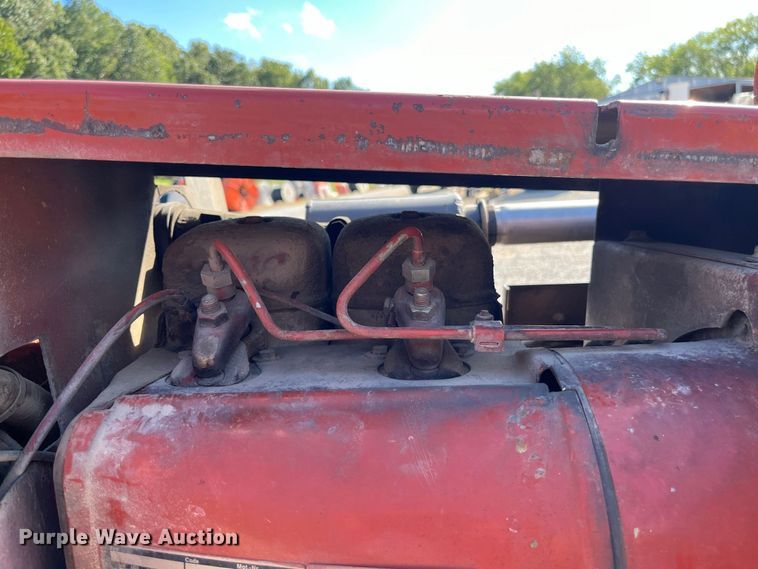 image for item FG0688 1992 Ditch Witch 350SX cable plow
