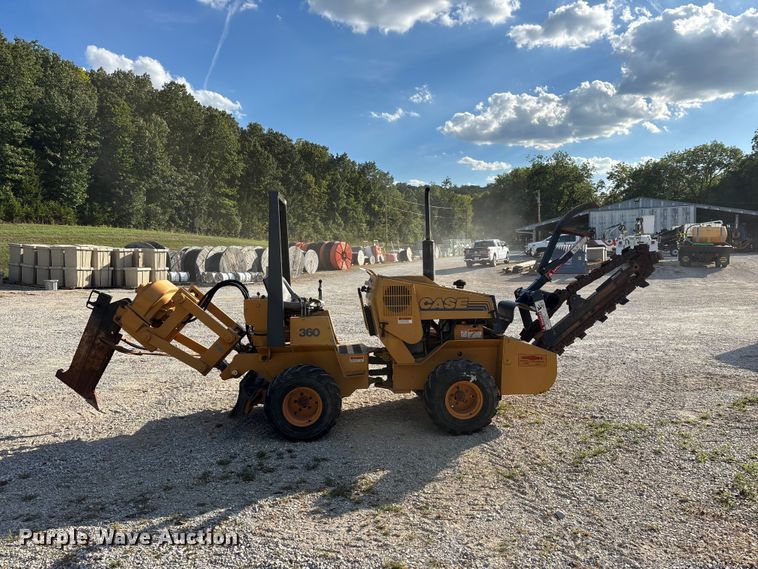 image for item FG0689 1997 Case 360 trencher