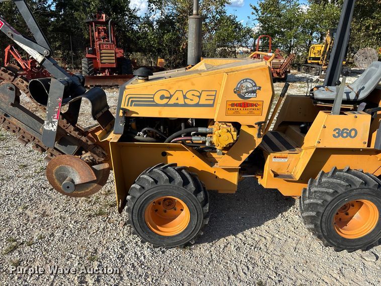 image for item FG0689 1997 Case 360 trencher