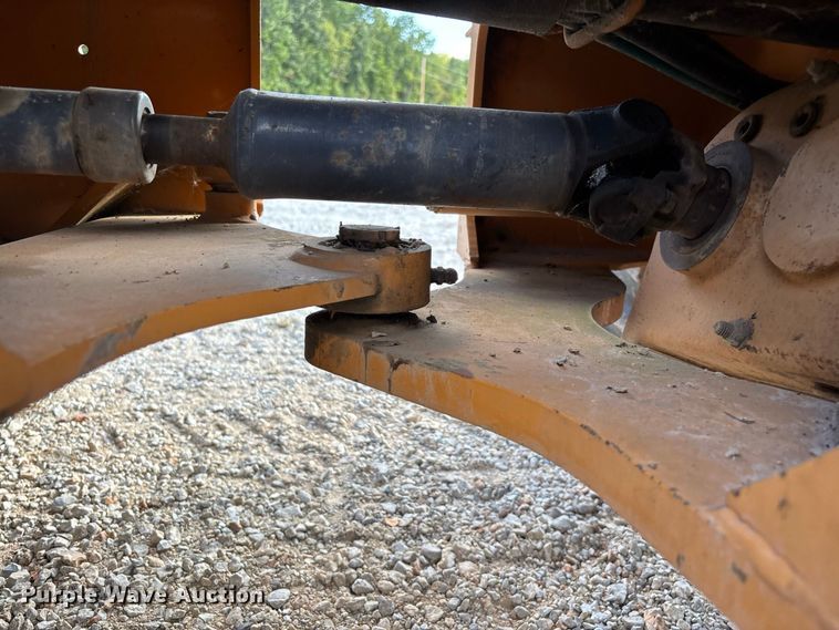 image for item FG0689 1997 Case 360 trencher