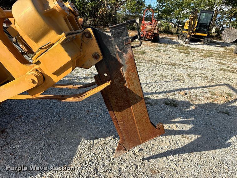 image for item FG0689 1997 Case 360 trencher