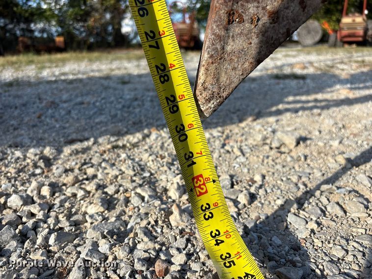 image for item FG0689 1997 Case 360 trencher