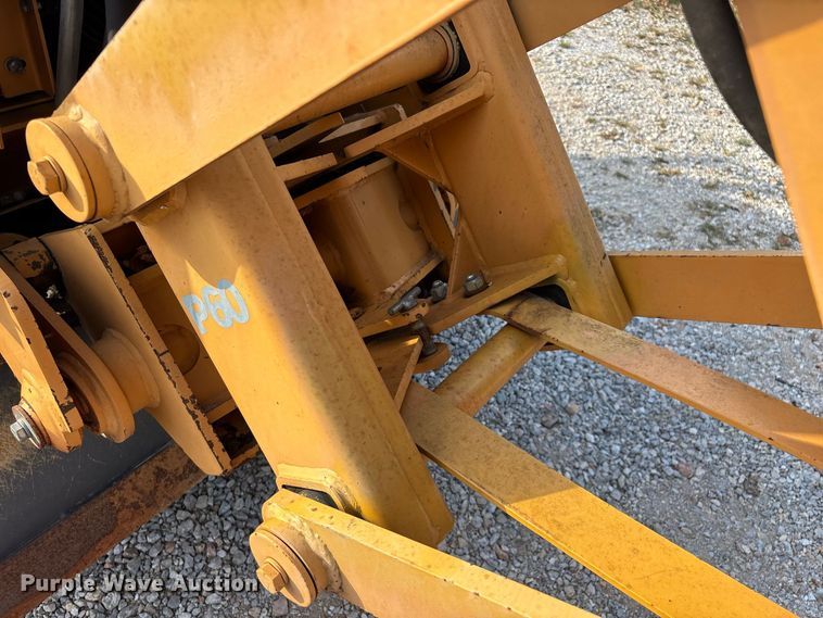 image for item FG0689 1997 Case 360 trencher