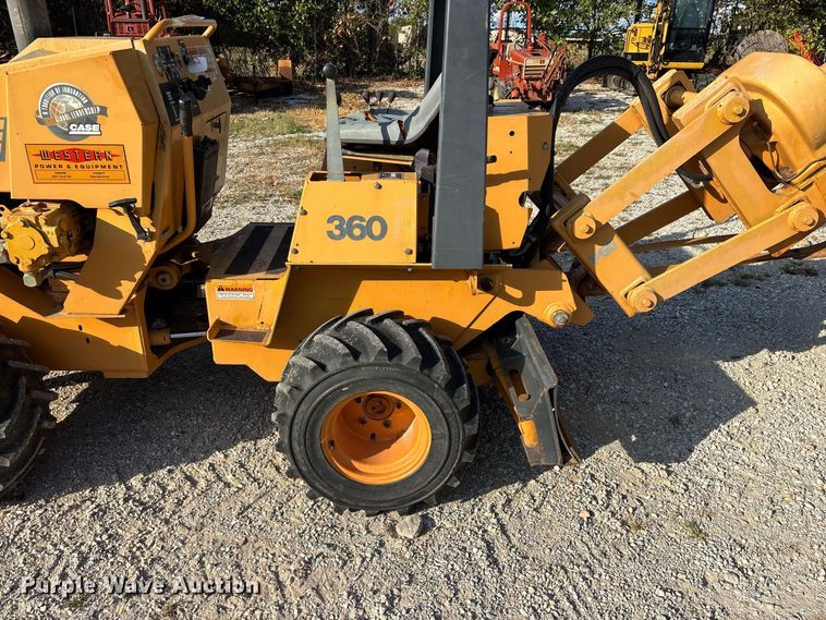 image for item FG0689 1997 Case 360 trencher