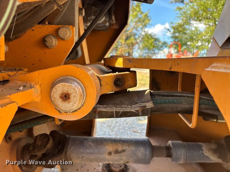 image for item FG0689 1997 Case 360 trencher