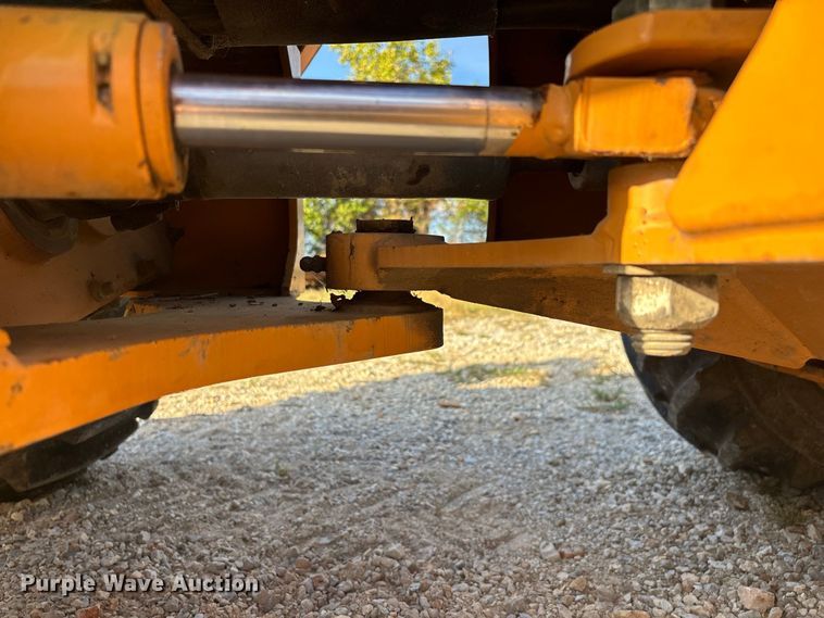 image for item FG0689 1997 Case 360 trencher