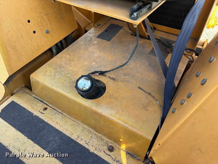 image for item FG0689 1997 Case 360 trencher
