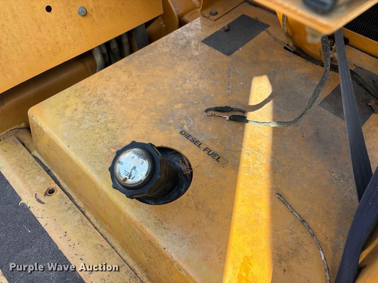 image for item FG0689 1997 Case 360 trencher