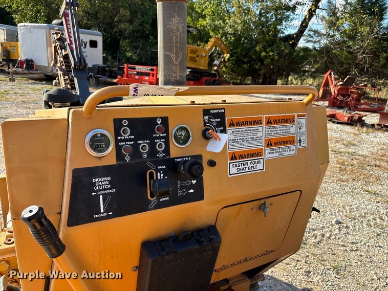 image for item FG0689 1997 Case 360 trencher