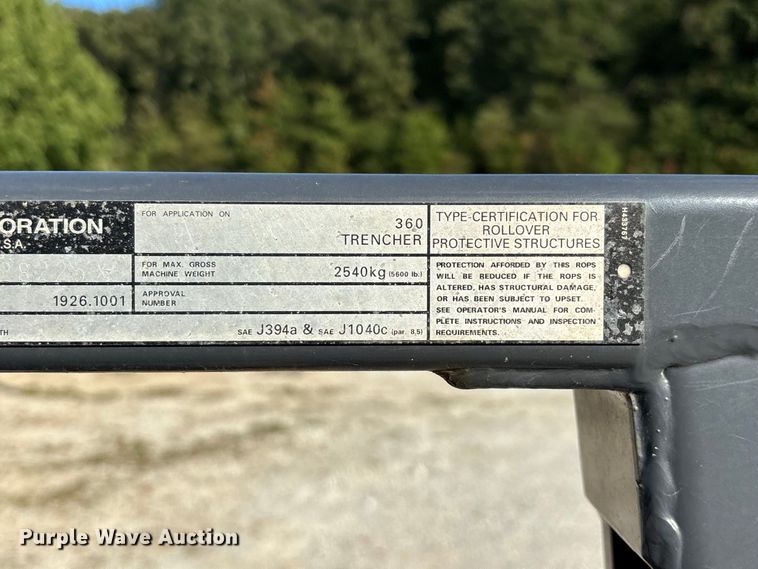 image for item FG0689 1997 Case 360 trencher