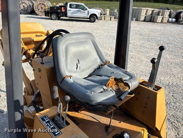 image for item FG0689 1997 Case 360 trencher