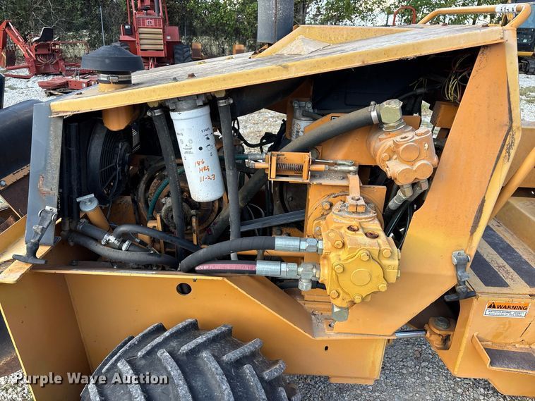 image for item FG0689 1997 Case 360 trencher